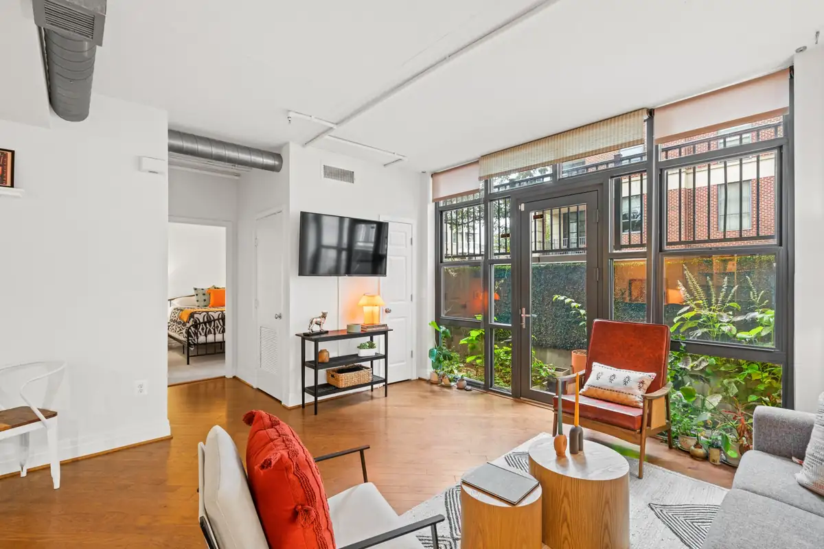 2020 12th St NW T10-28.jpg