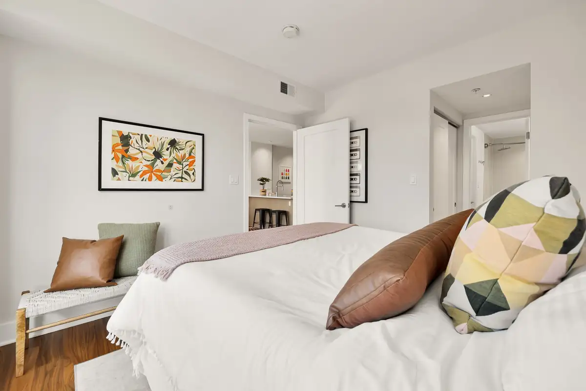 2331 15th St NW 305N-0026.jpg