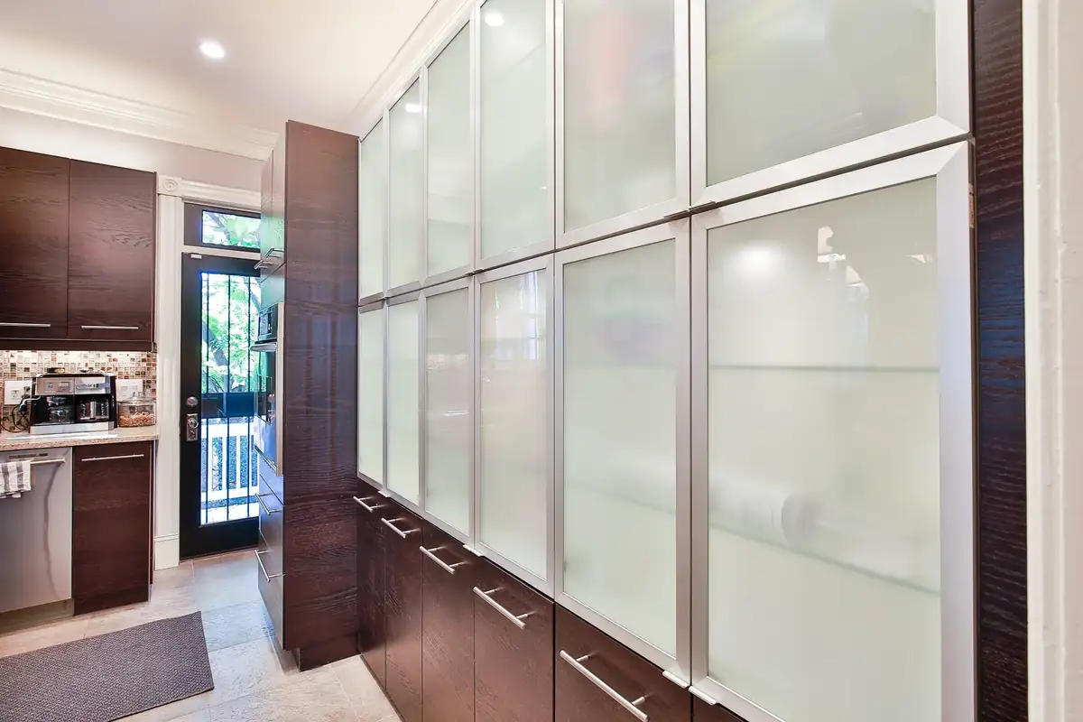 1468NewtonSt013.jpg