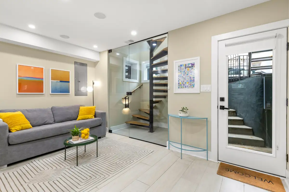 919 French St NW-0045.jpg