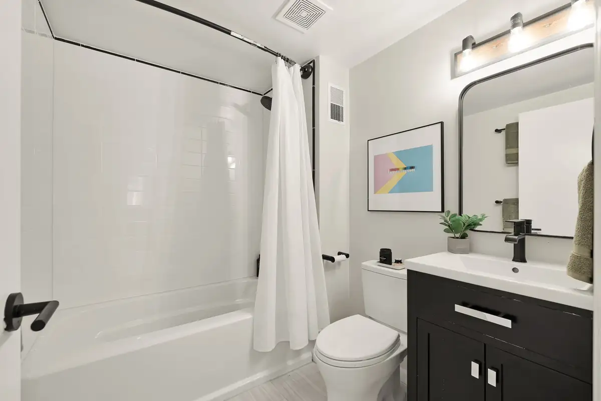3217 13th St NW 1-0024.jpg