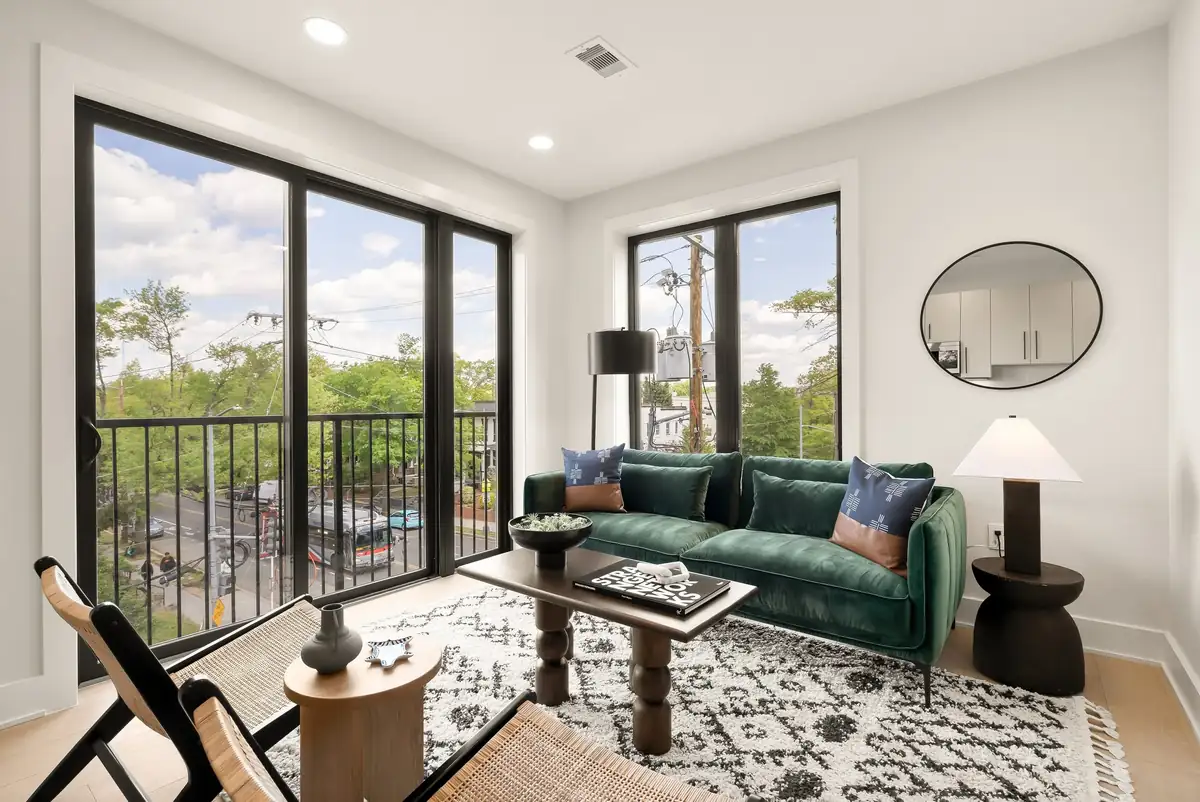 3934 14th St NW 302-0013.jpg