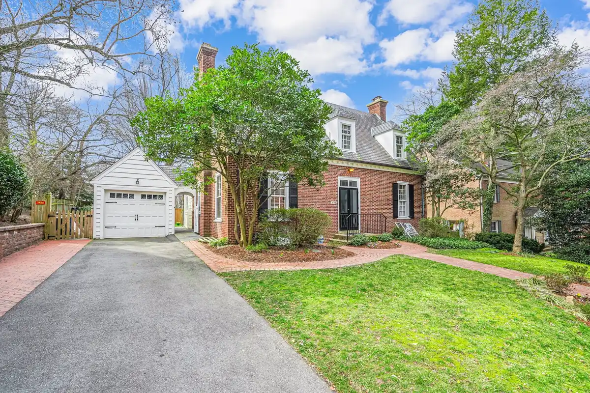 Bethesda, MD home staging by Michael Fowler Creative