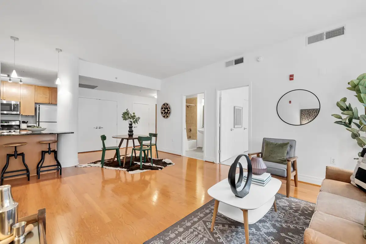 2120 Vermont Ave NW 109-0018.jpg