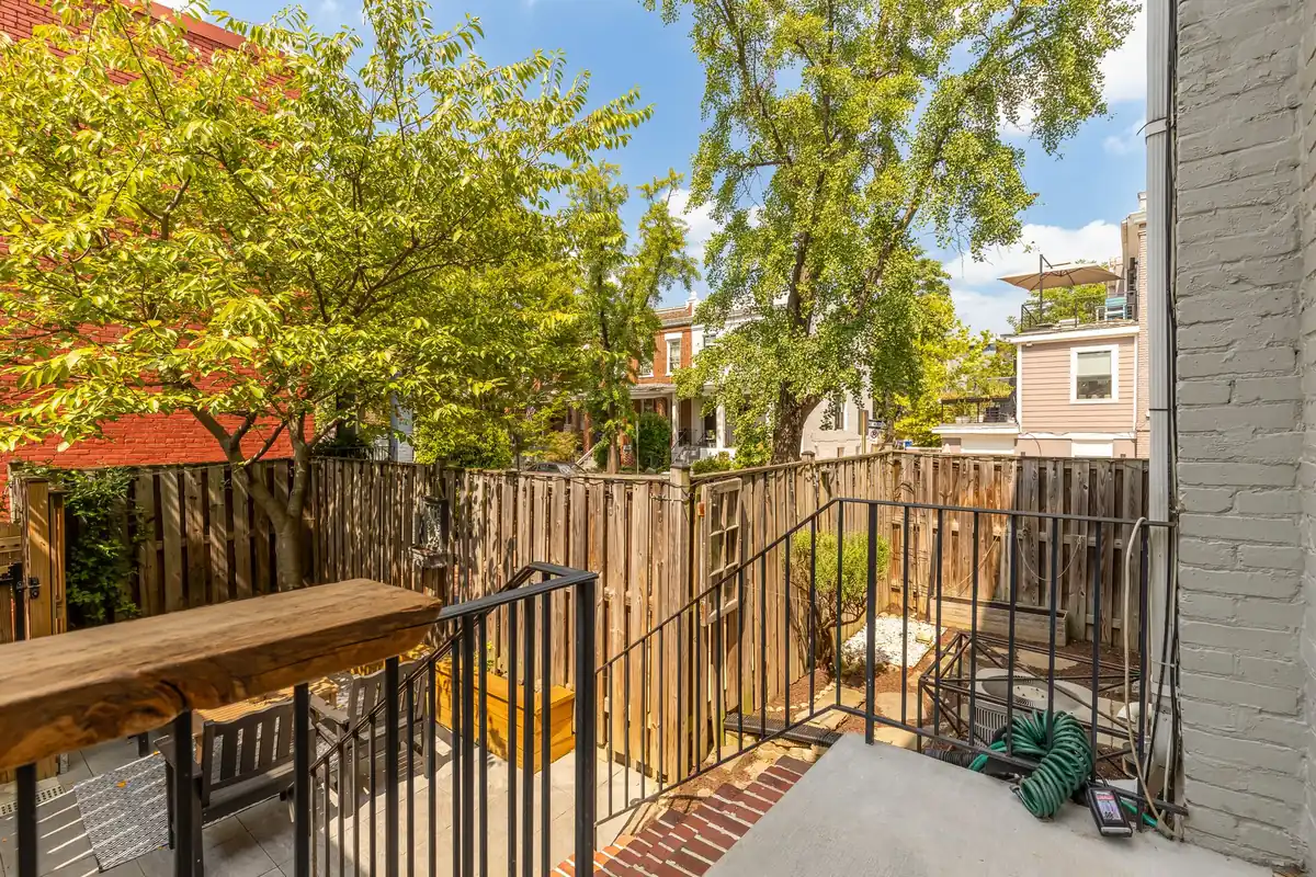 1012 10th St NE Staged-0022.jpg