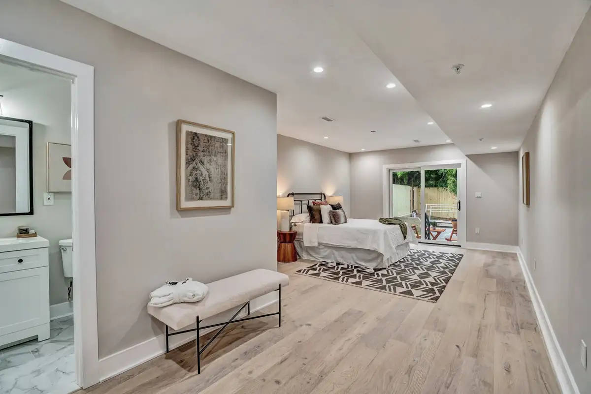716 Kearny St NE-37.jpg