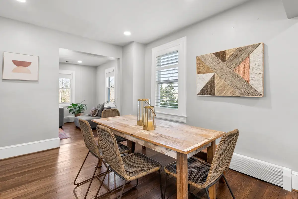 12-web-or-mls-12. 7406 Carroll Ave.jpg