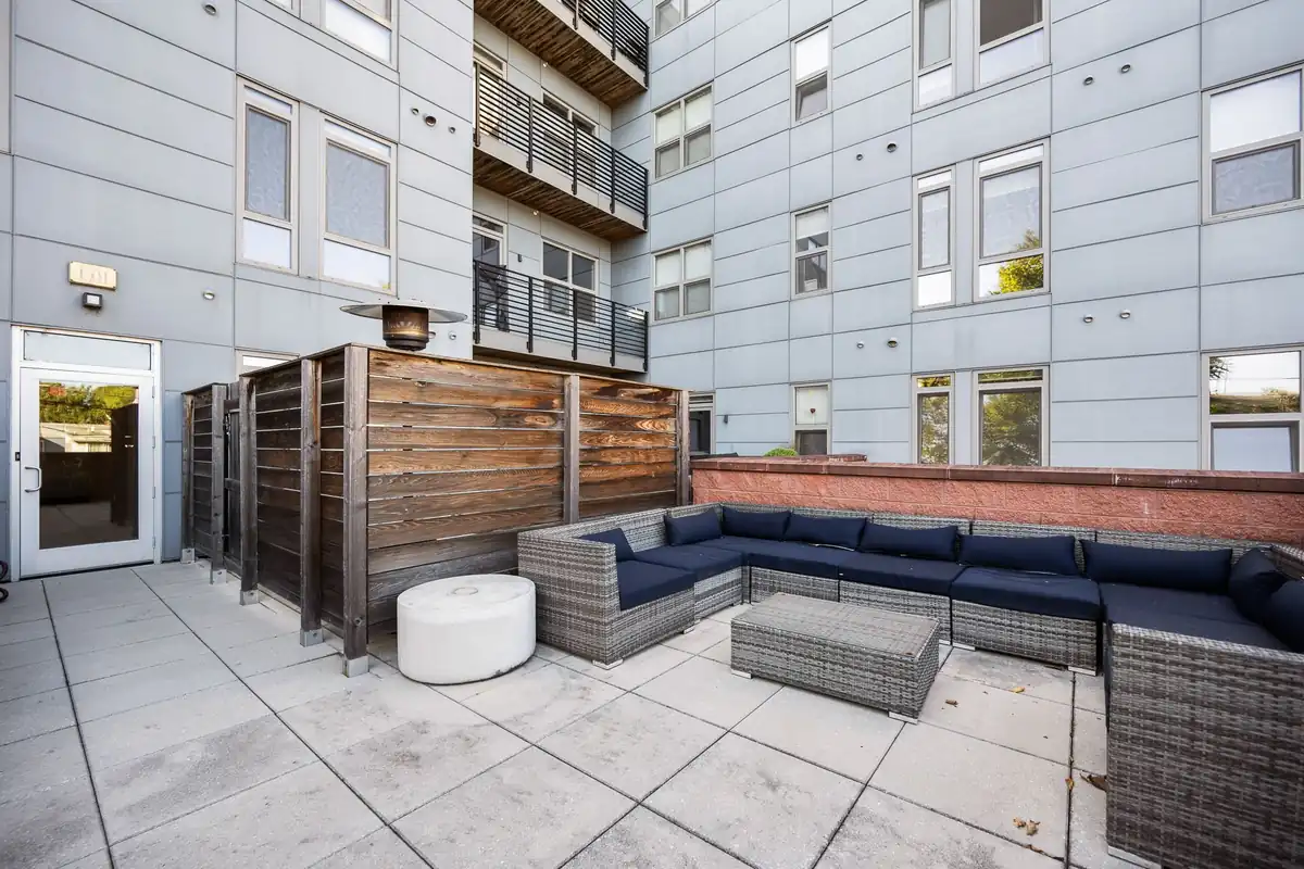 20-web-or-mls-900 11th St SE g07-Washington, DC 20003-20.jpg
