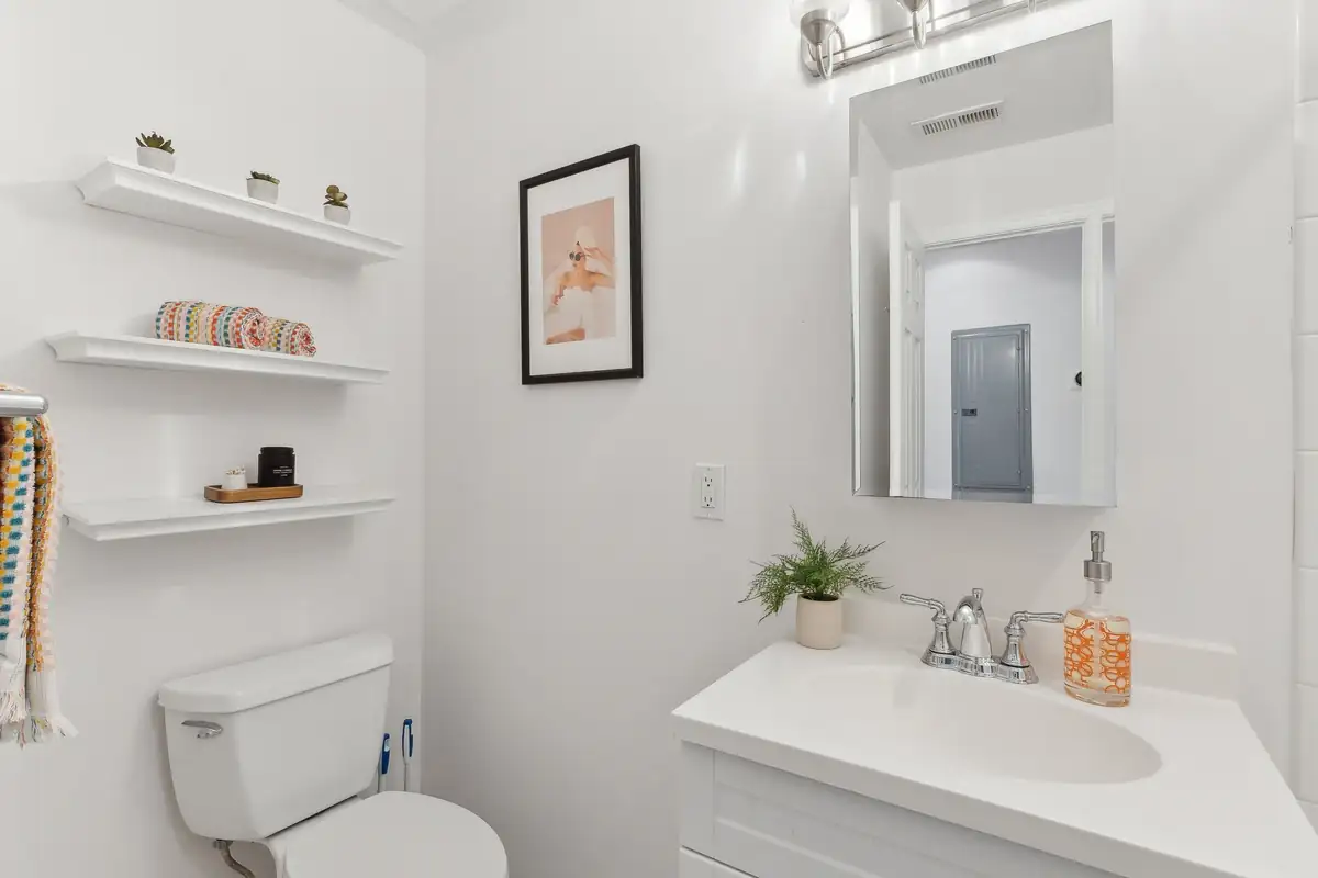 11-web-or-mls-A7409152.jpg