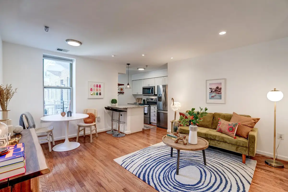 1308 Clifton St NW #405_0009.jpg