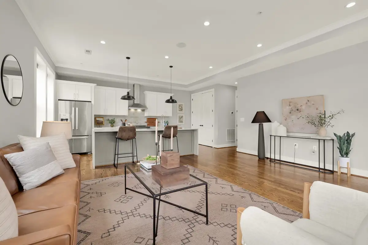 1401 K St SE 3-0008.jpg