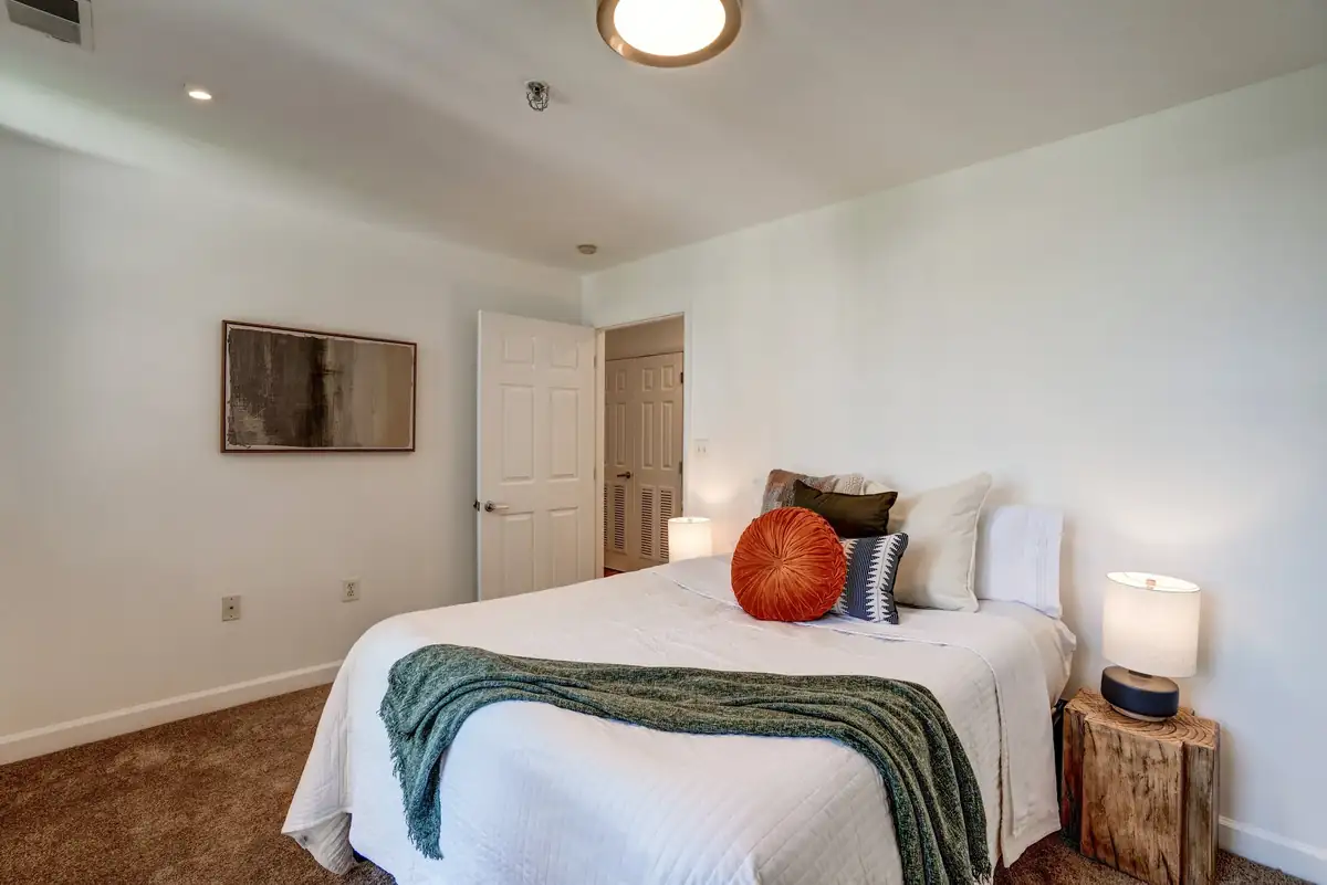 1308 Clifton St NW #405_0041.jpg