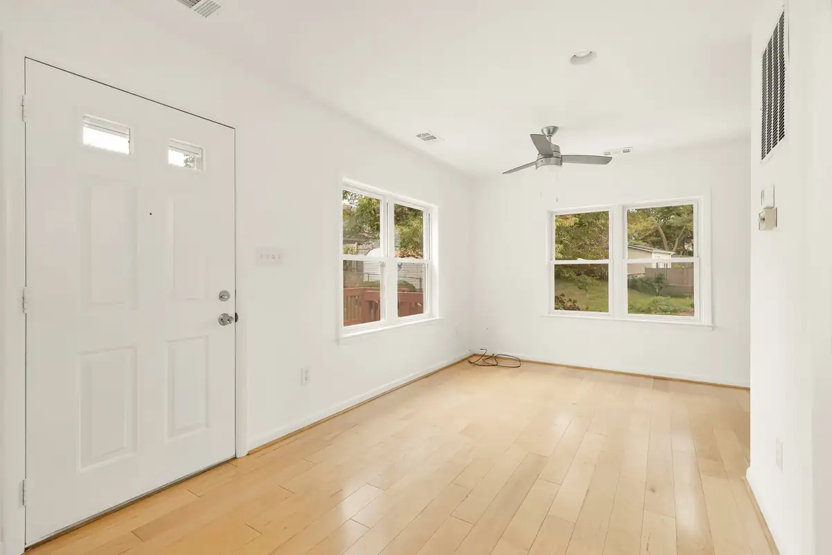 2619 Cory Terrace-0042.jpg