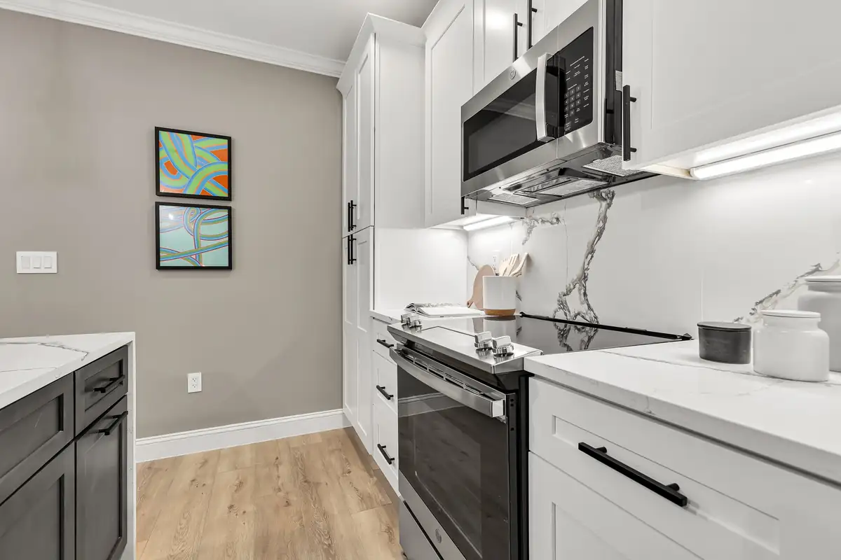 1117 46th St NE-0053.jpg