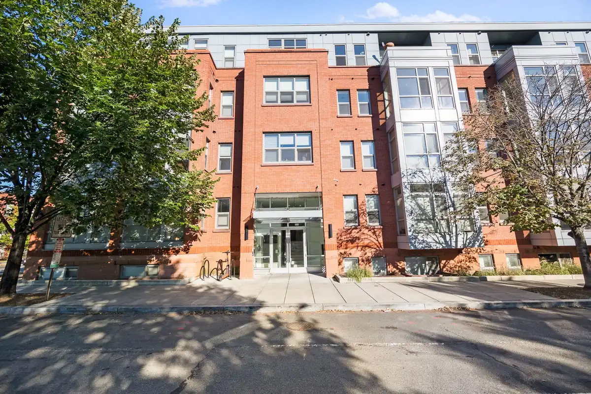 25-web-or-mls-900 11th St SE g07-Washington, DC 20003-25.jpg