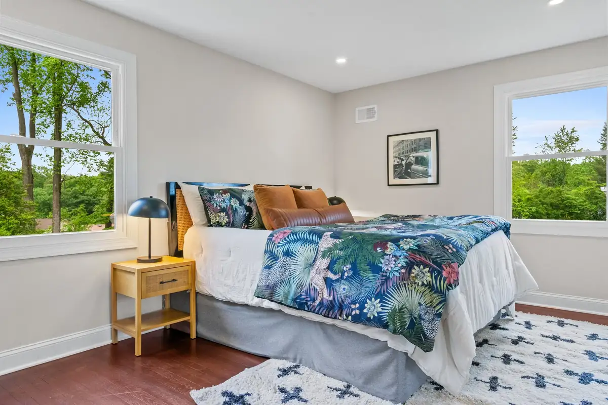 Home staging at 13203 Tamarack Rd