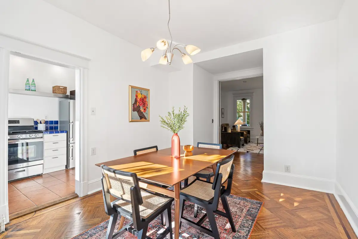 2525 12th St NW - 0037.jpg