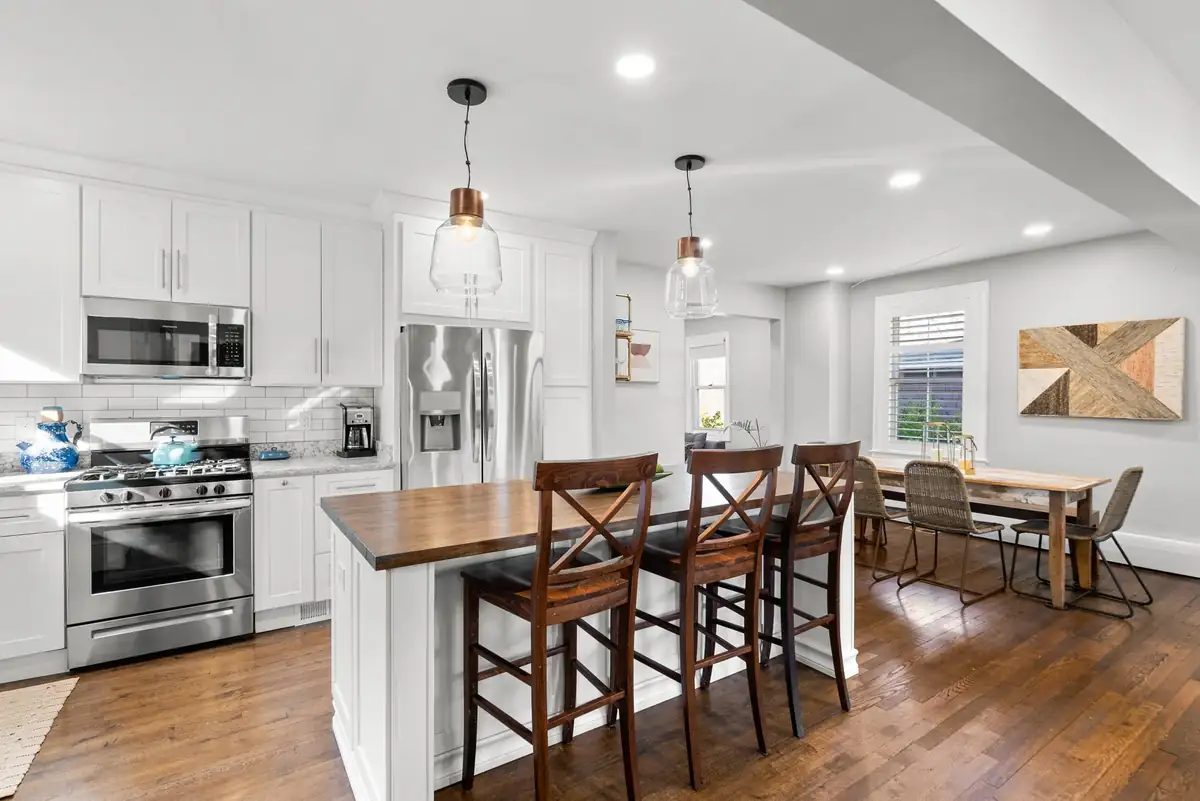 18-web-or-mls-18. 7406 Carroll Ave.jpg
