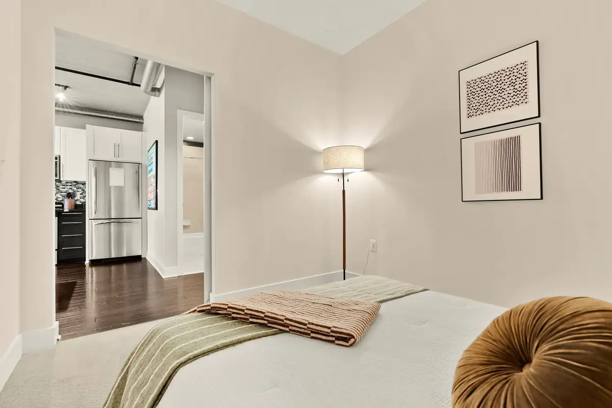 2125 14th St NW 427-0033.jpg
