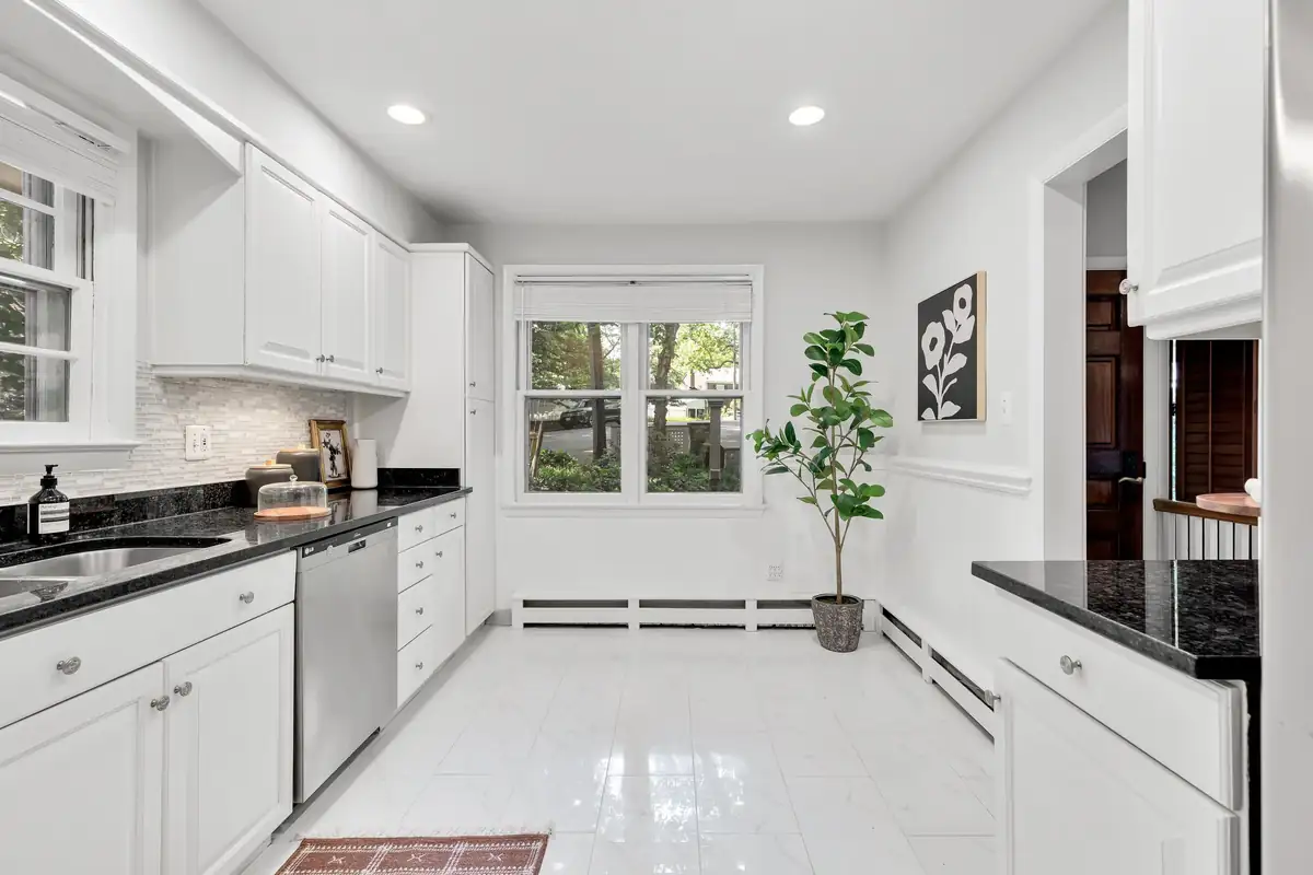 3701 23rd St N-0018.jpg