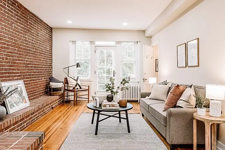 Home staging at 1829 16th St NW #2