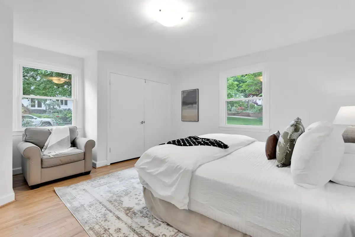 Home staging at Augmenting the Sellers Existing Furniture, photo 18 of 103