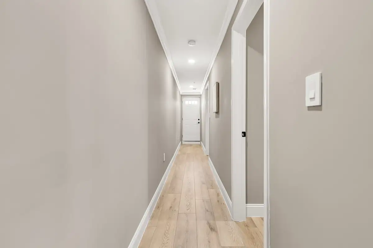 1117 46th St NE-0057.jpg