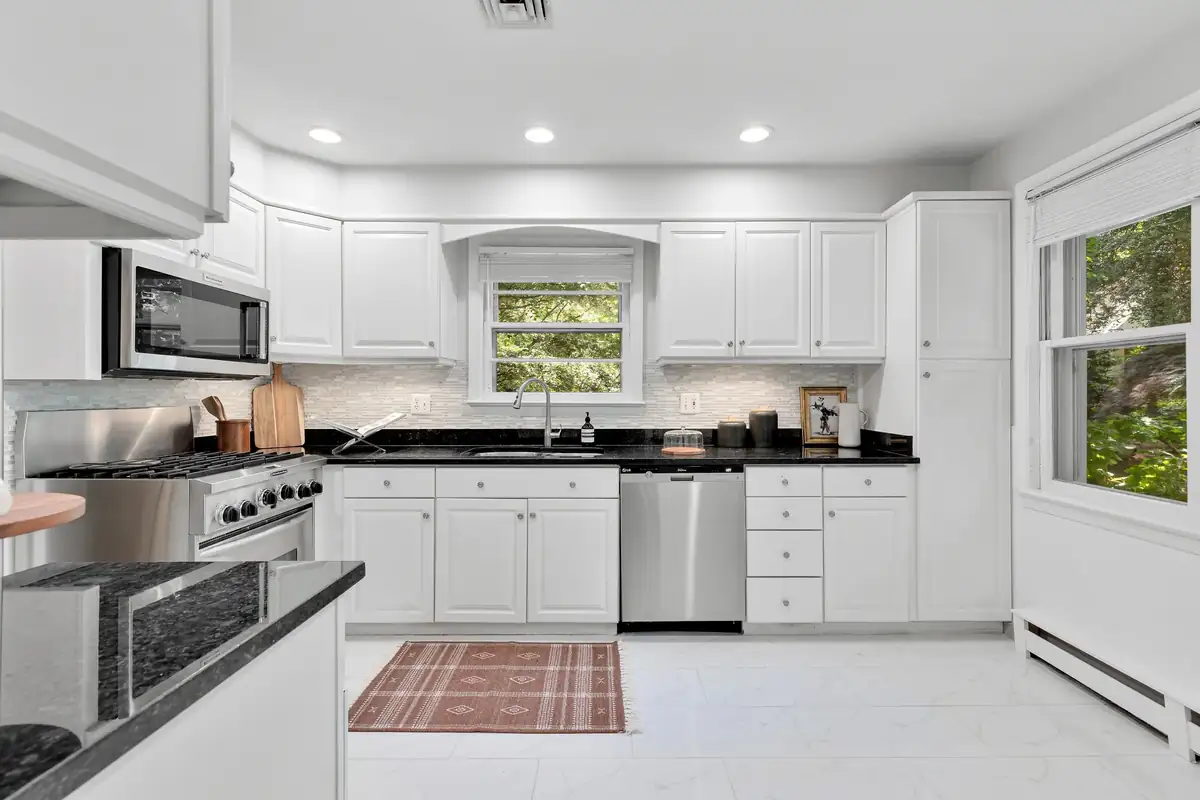 3701 23rd St N-0015.jpg