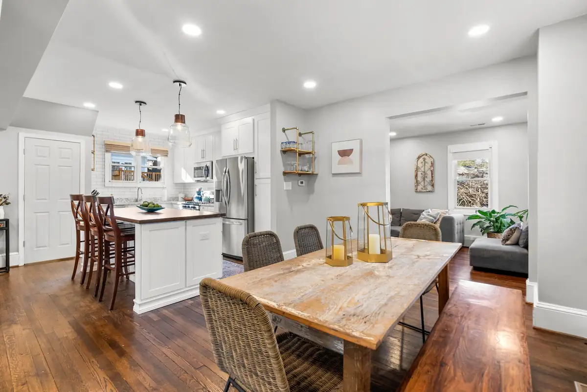 13-web-or-mls-13. 7406 Carroll Ave.jpg
