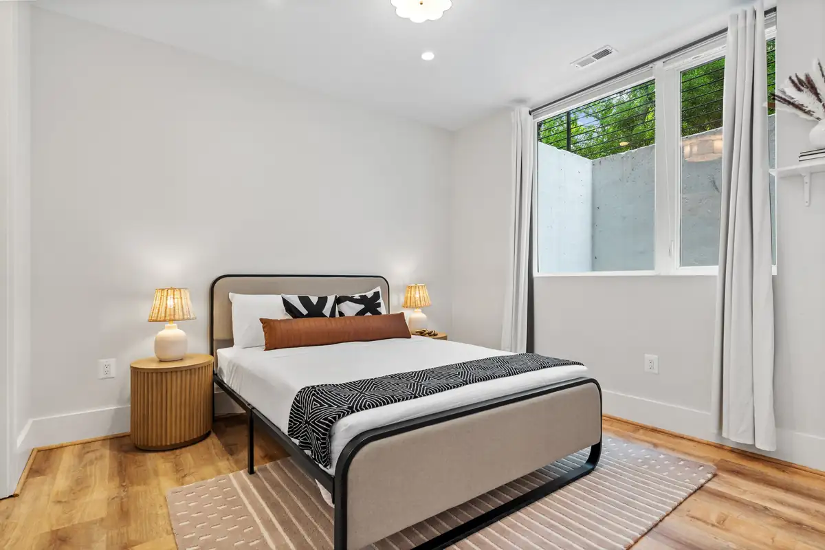 3915 Fulton St NW unit 2 - 0022.jpg