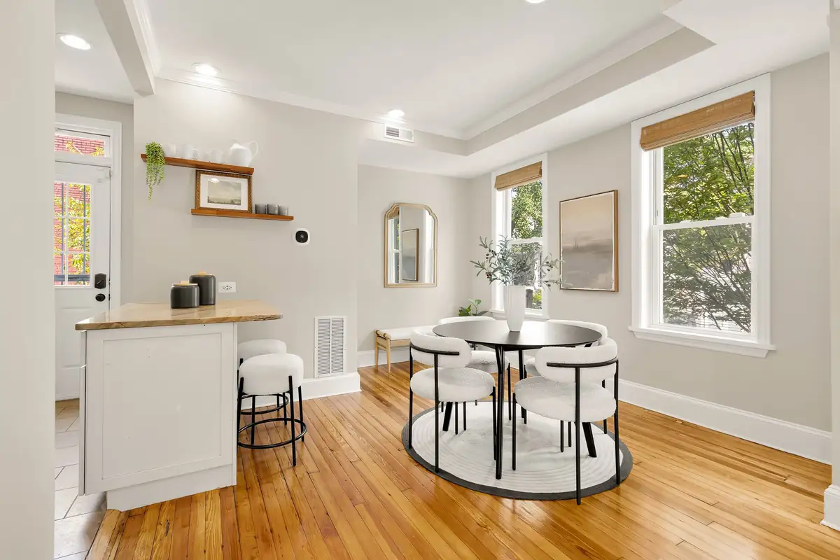 1012 10th St NE Staged-0012.jpg