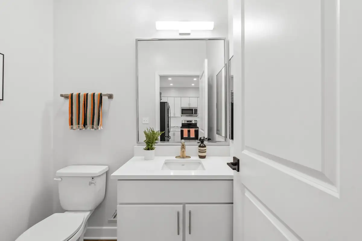 1015 Spring Rd NW - 0020.jpg
