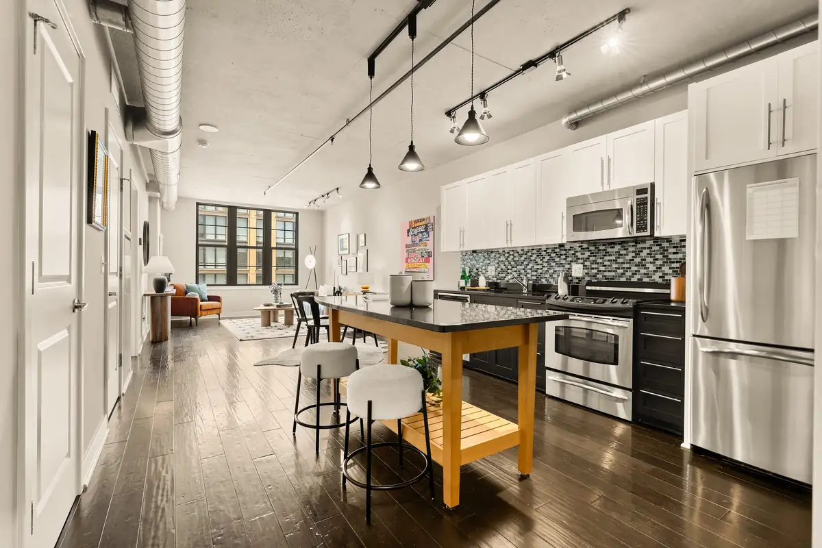 2125 14th St NW 427-0013.jpg