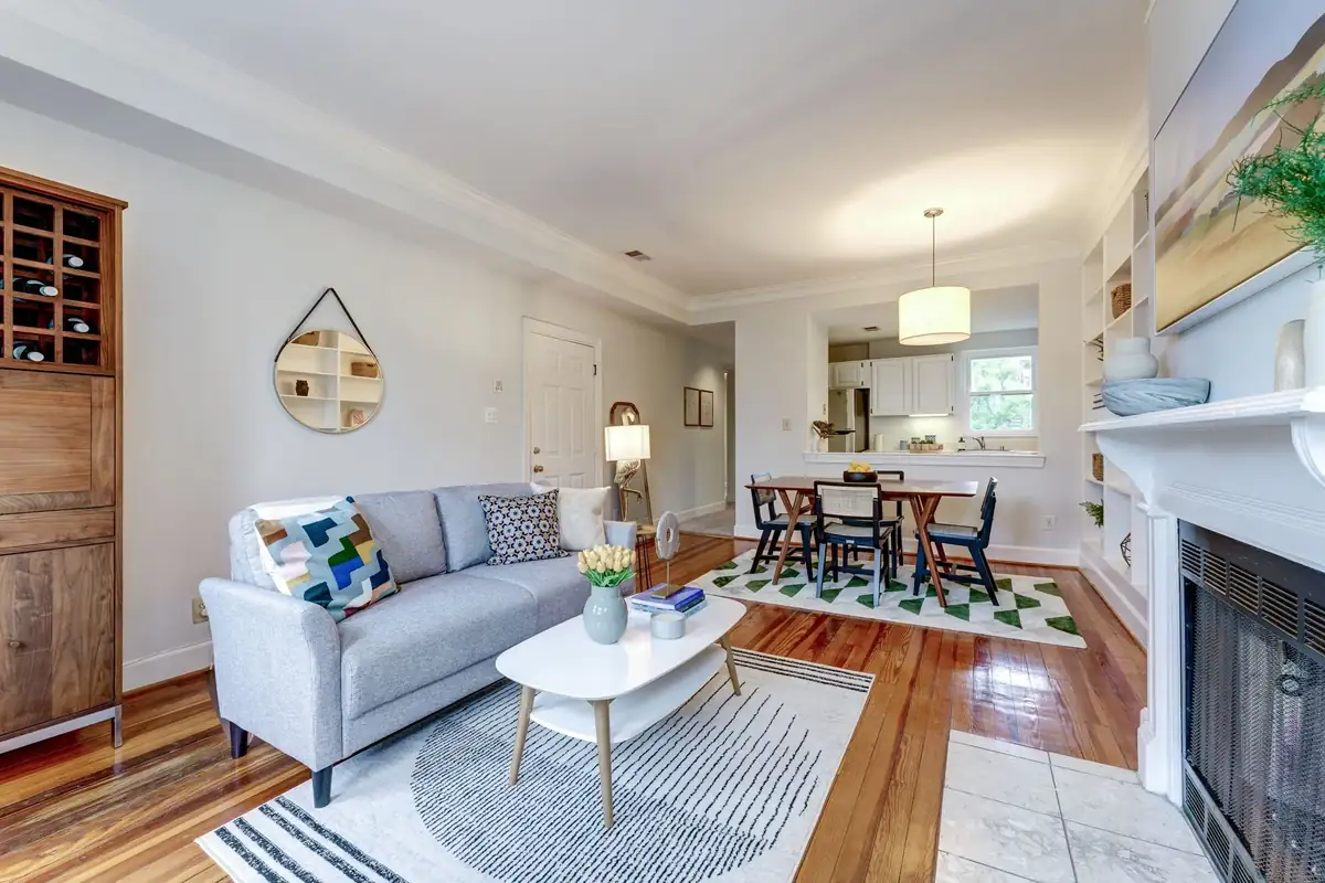 Home staging at 1320 R St NW #8