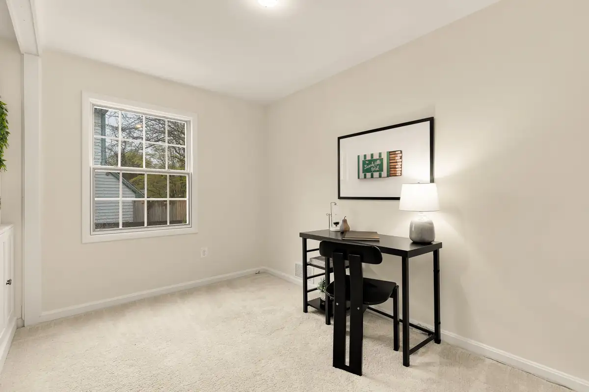 5816 Vandergrift Ave-0033.jpg