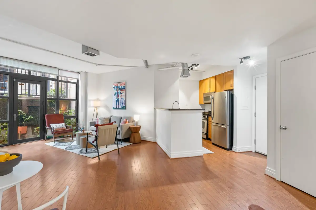 2020 12th St NW T10-22.jpg