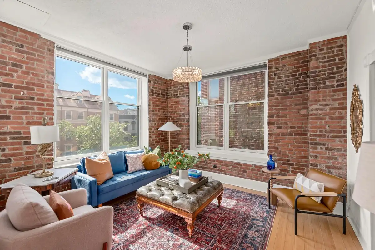 Home staging at 1007 Bryant St NE #1, photo 1 of 3