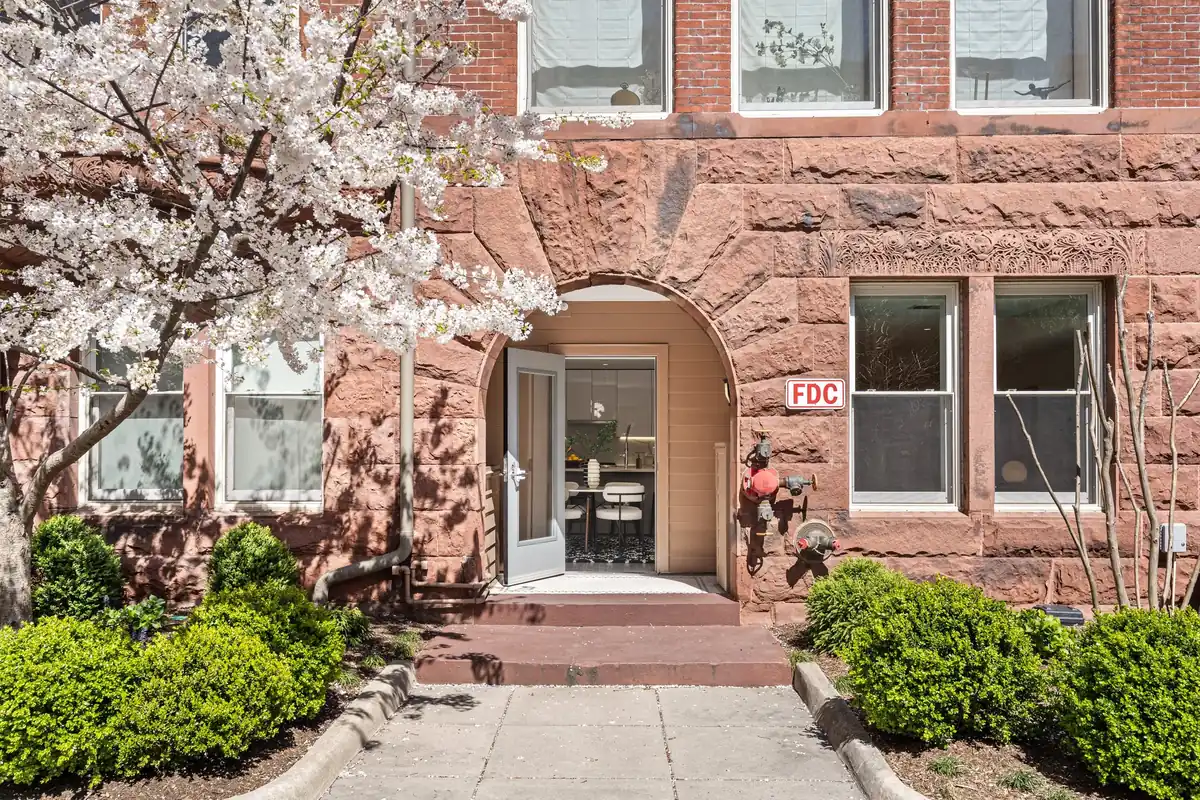 1745 N St NW unit 111 - 0036.jpg