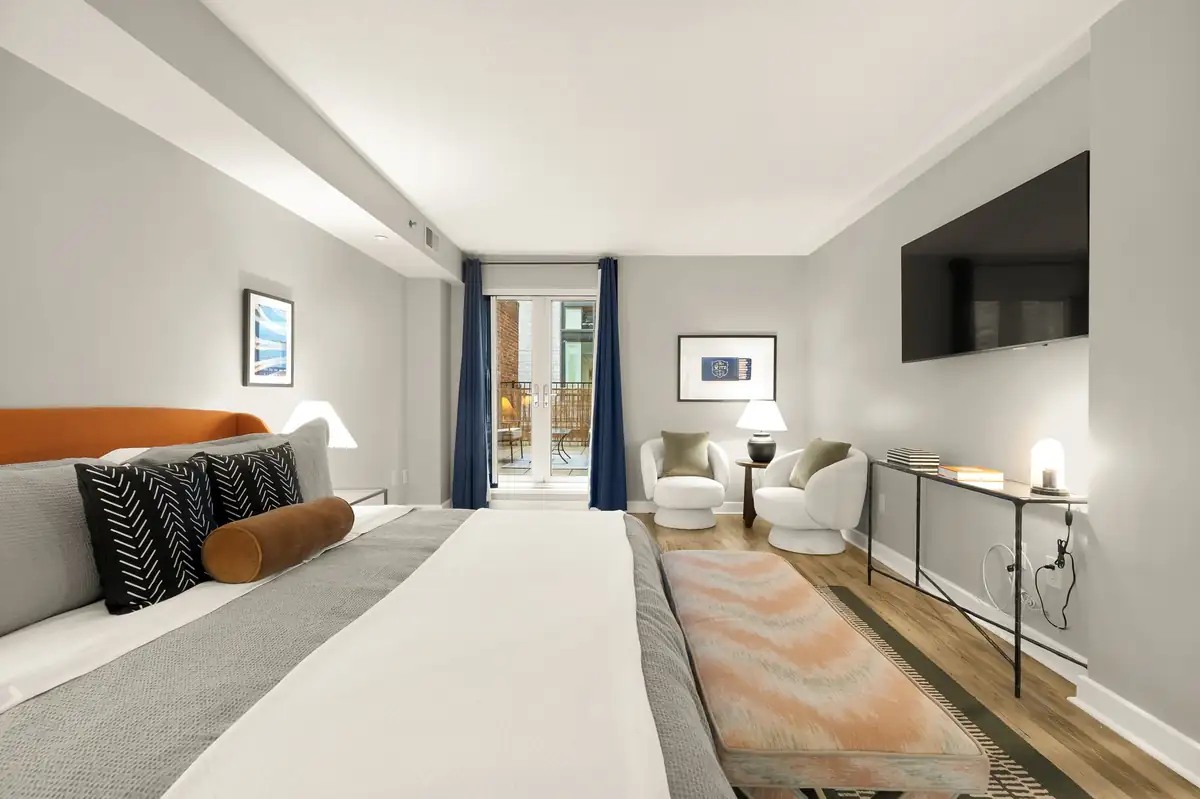 1150 K St NW 202-0028.jpg