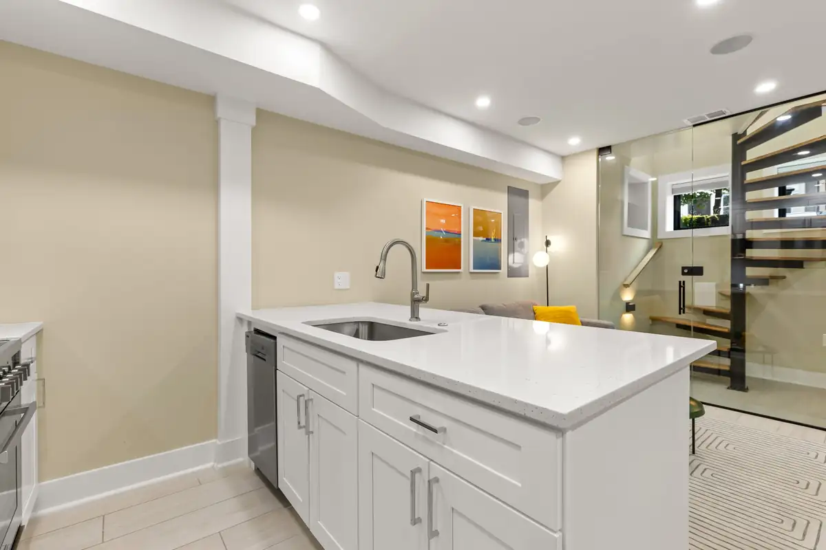 919 French St NW-0049.jpg