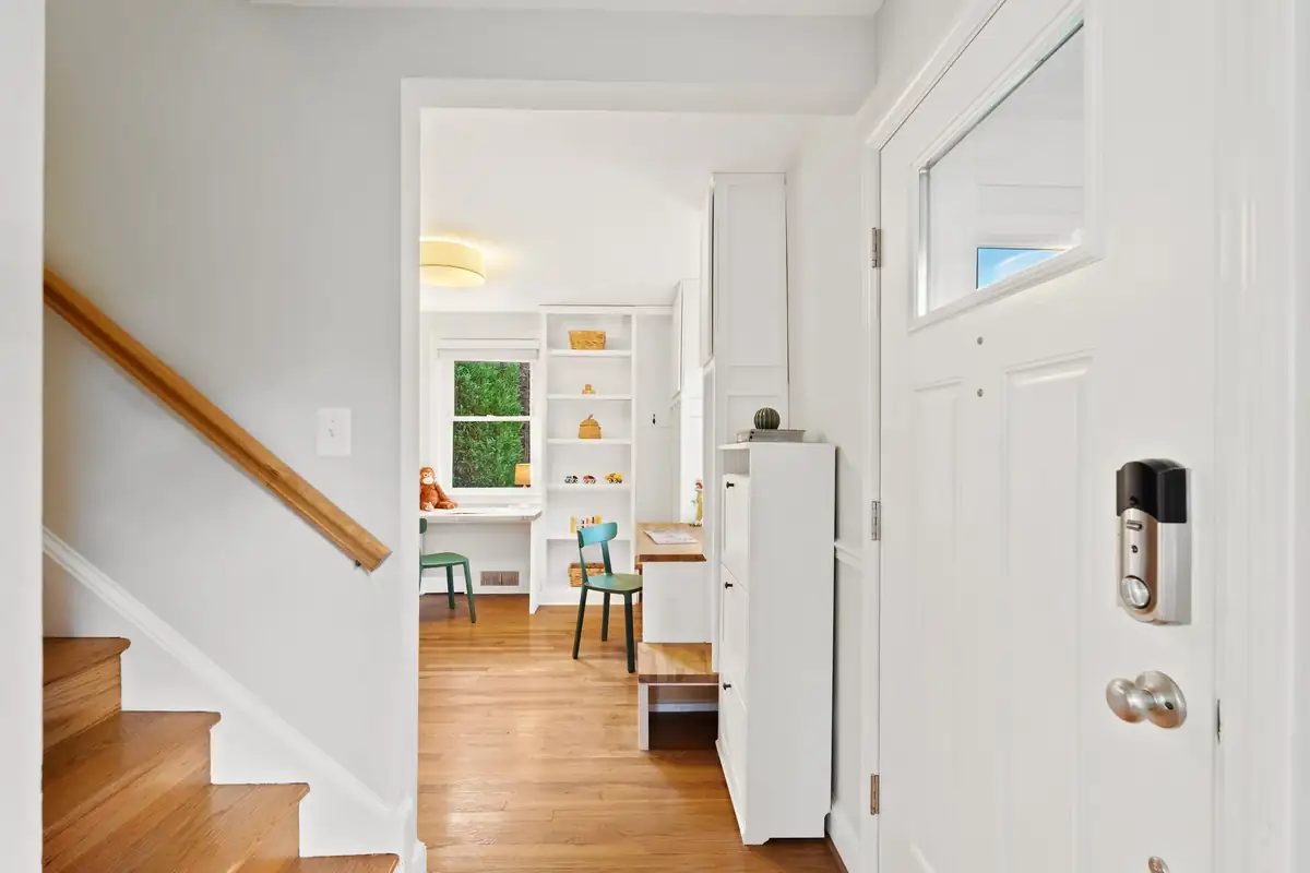 Home staging at 10033 Dallas Ave, Silver Spring, MD