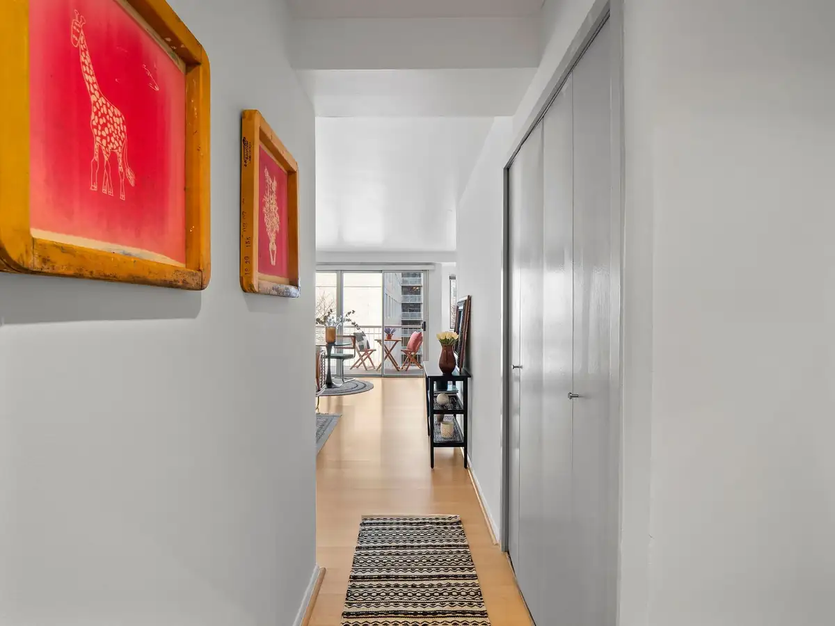 2-web-or-mls-P2888052.jpg