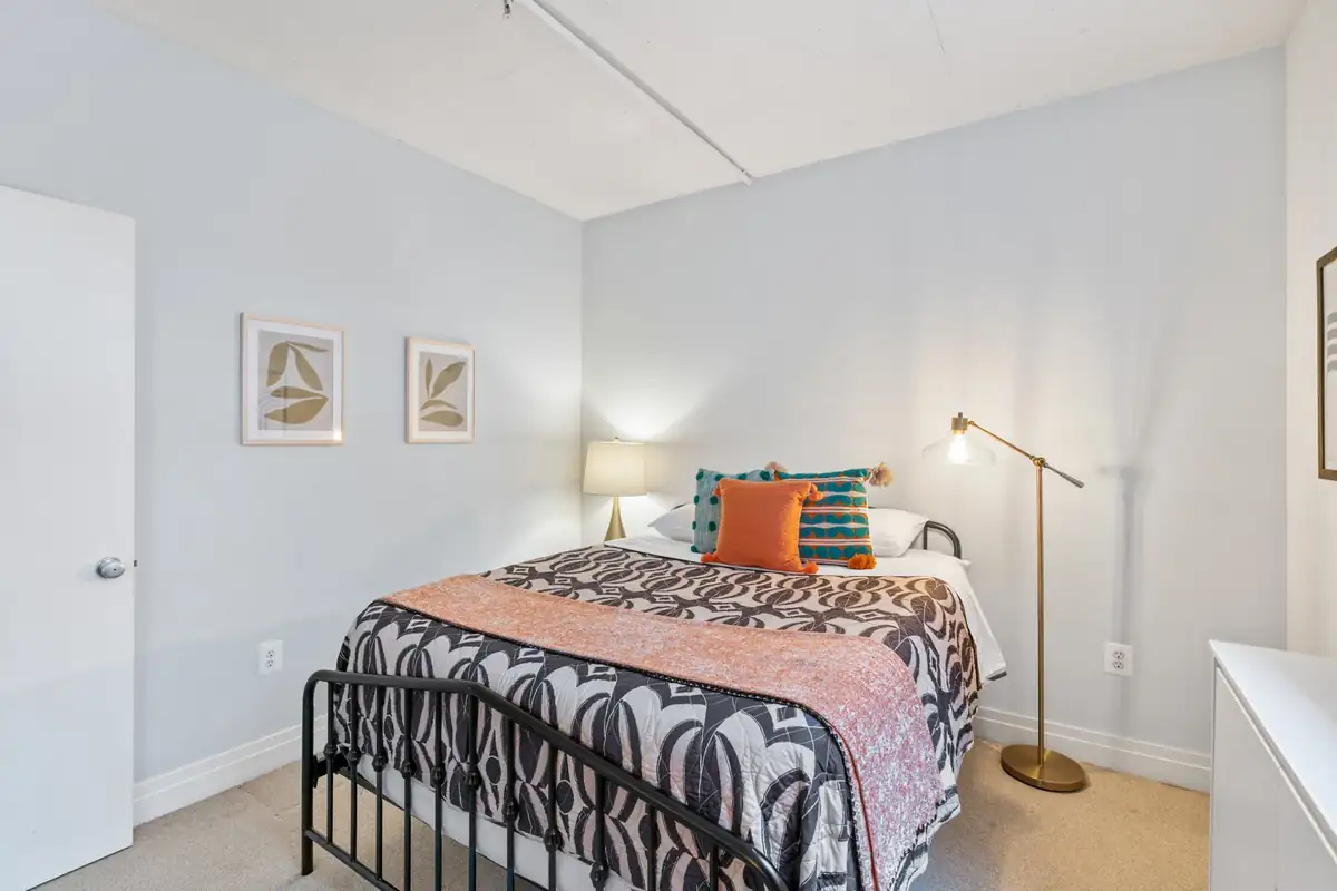 2020 12th St NW T10-50.jpg