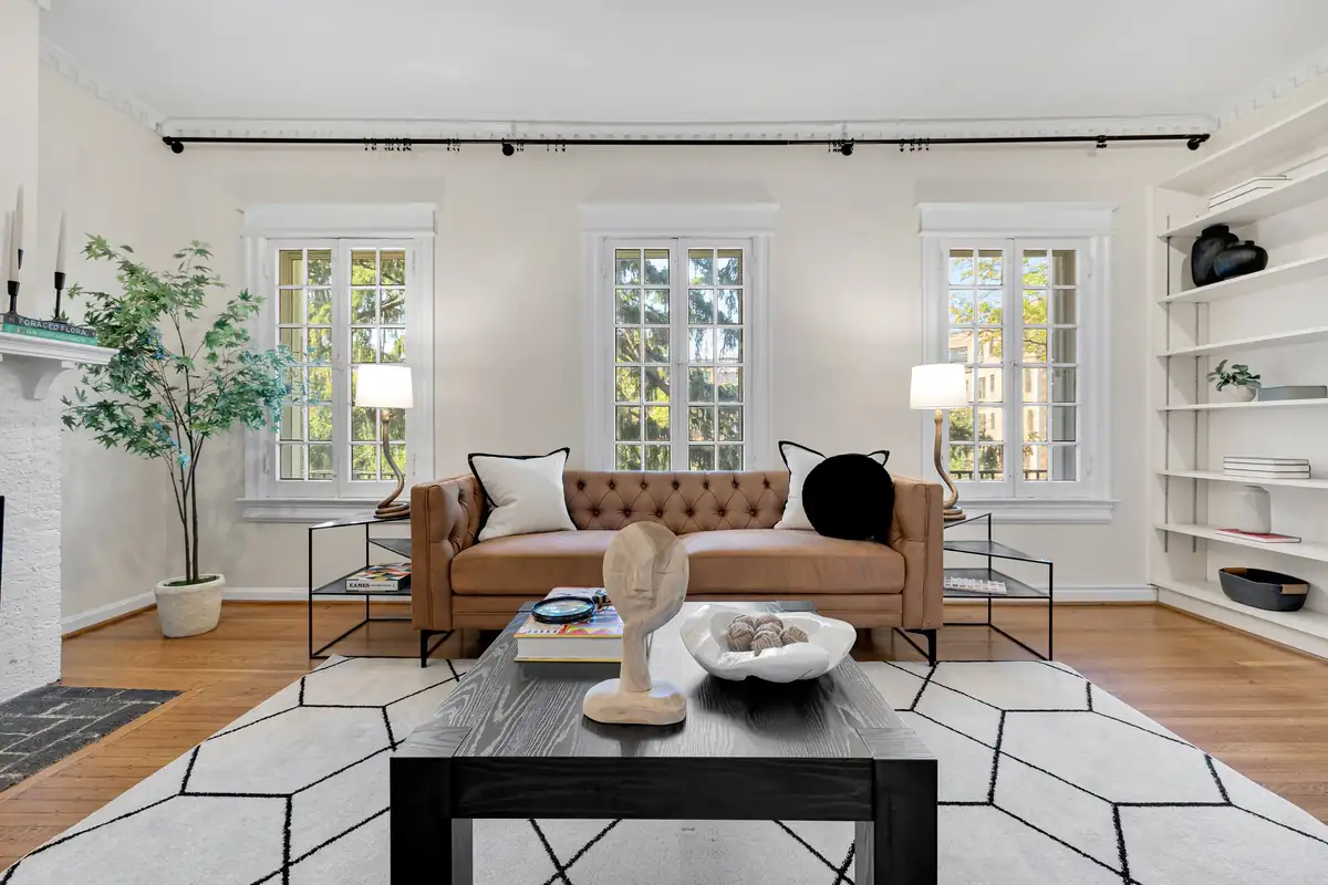 Home staging at 2339 Ashmead Pl NW #4
