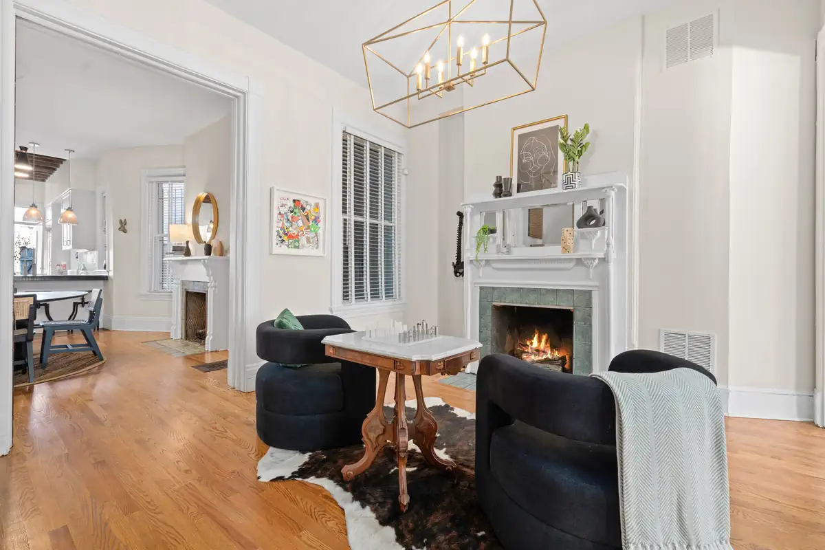 Home staging at 134 R St NE