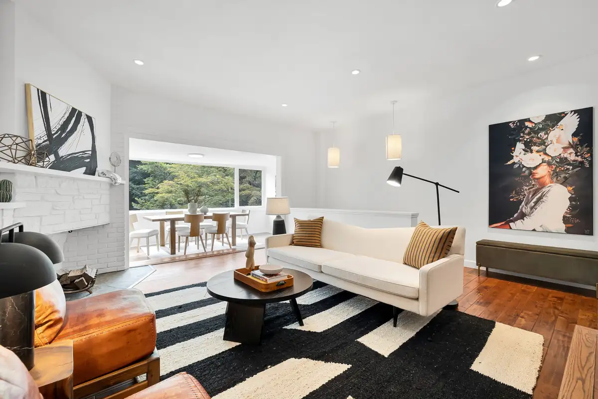 Home staging at 4114 Arkansas Ave NW