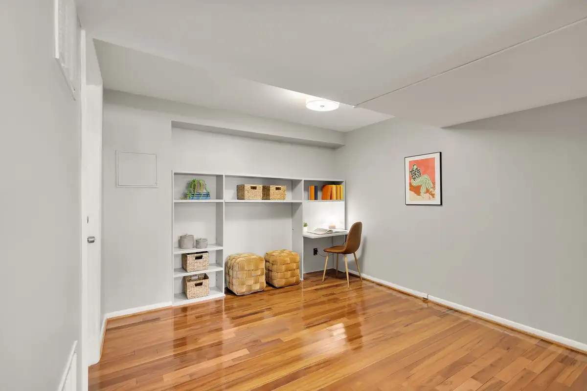 3424 Ramsgate Terrace-0036.jpg