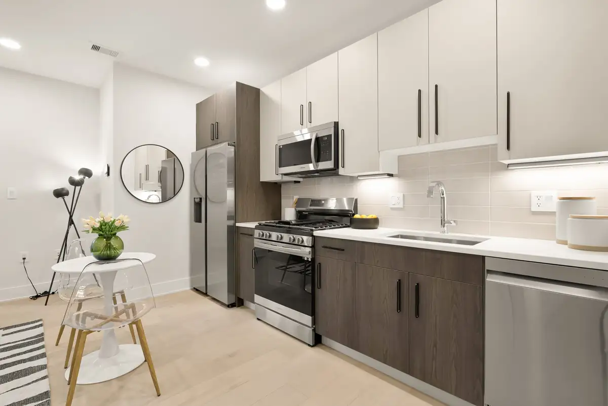 3934 14th St NW B-0004.jpg