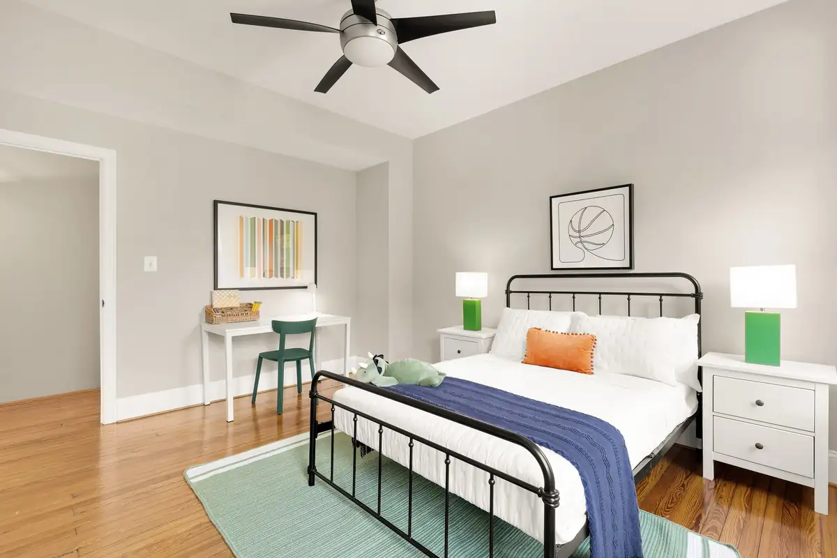 1012 10th St NE Staged-0030.jpg