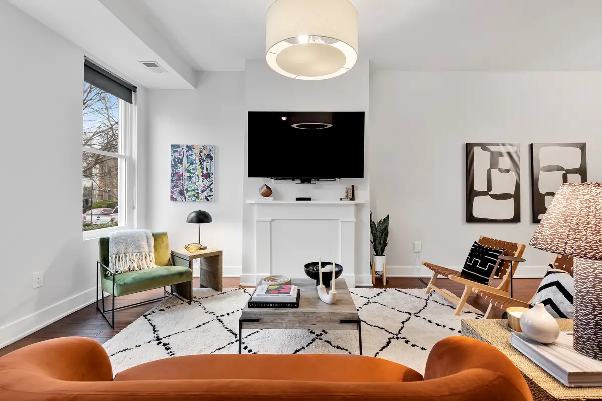 1830 6th St NW-0003.jpg